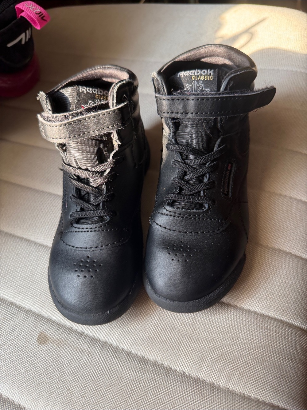 Reebok Kids Black High-Top Boots with Hook-and-Loop Strap